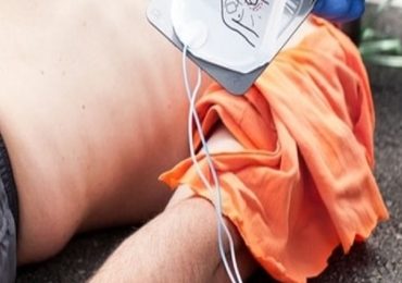 Innovazioni nel trattamento dell'arresto cardiaco: prospettive sulla doppia defibrillazione