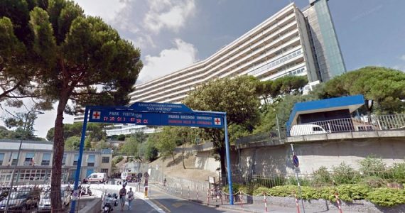 Genova, bimba morta durante il parto cesareo (disposto in ritardo): condannati ginecologo e ostetrica