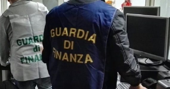 Falsi attestati di oss: scoperto traffico tra Campania e Puglia