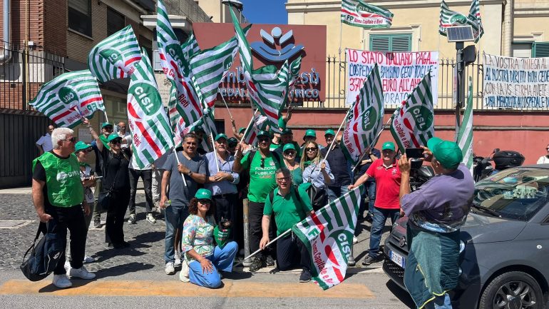 Ospedale Bambino Gesù, lavoratori in presidio alla sede Opbg. Cisl “Sei anni senza rinnovo e personale esternalizzato da stabilizzare"