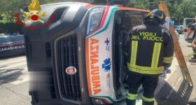 Roma, si ribalta autombulanza, ferito l'autista. Ugl: "Sicurezza degli operatori sia prioritaria"