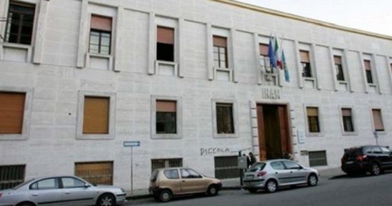 Asp Cosenza, assoluzioni e prescrizioni per i dipendenti del Distretto di Rogliano accusati di assenteismo
