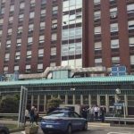 Busto Arsizio, caos in Pronto soccorso: uomo ubriaco aggredisce medico e infermiera