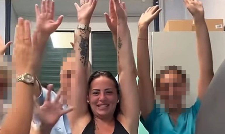 Ischia, infermieri e medici ballano in ospedale con la tiktoker: il video diventa virale. Ferma condanna di Asl Napoli 2 Nord, Opi e Omceo