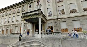 Milano, si finge infermiere e molesta una donna incinta: uomo arrestato per violenza sessuale