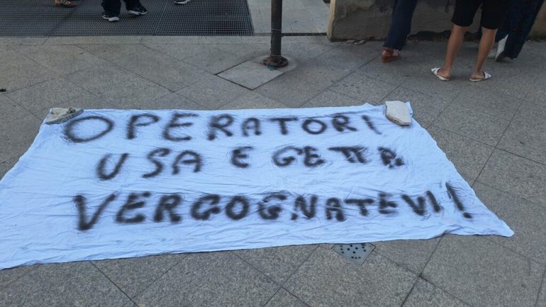 Protesta degli OSS a Napoli: Astensione dal lavoro nelle strutture di salute mentale contro i licenziamenti