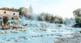 Saturnia (Grosseto), due infermieri romani inveiscono contro i soccorritori del 118. Poi vanno a chiedere scusa