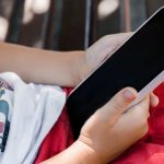Smartphone agli under 14, Sironi (M5S): "Bene lo stop, ma offriamo alternative sane"
