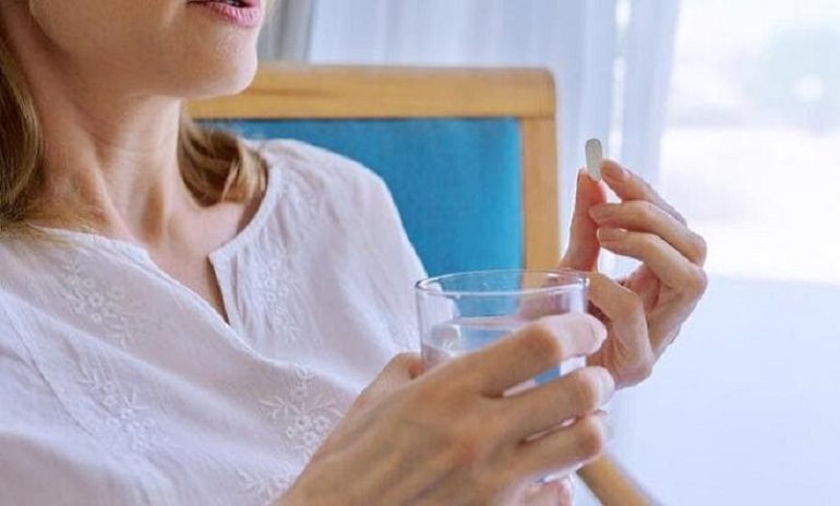 Terapia ormonale sostitutiva per la menopausa protegge anche dal pre-diabete. Endocrinologi SIE: "Basta tabù e ritardi: su 10 milioni di donne solo il 4% ne fa uso"