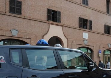 Forlì, operata l'infermiera accoltellata a Meldola. Proseguono le indagini sull'aggressore