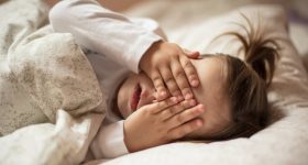 Sonno agitato nei bambini: perché i più piccoli non dormono bene?