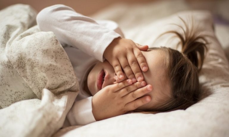 Sonno agitato nei bambini: perché i più piccoli non dormono bene?