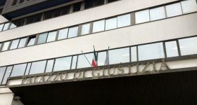 Treviso, mancano i cancellieri in tribunale: li sostituiscono gli infermieri!